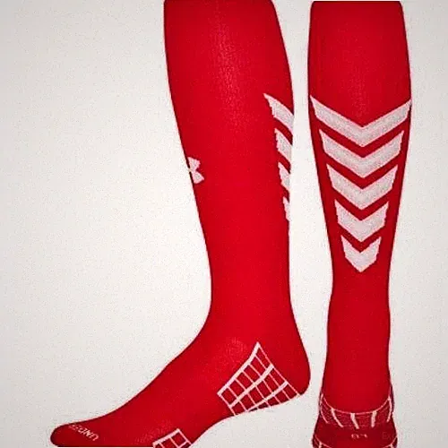 1 PAIR Mens UNDER ARMOUR UA Striker OTC RED White Soccer Socks Fits Shoe SZ L