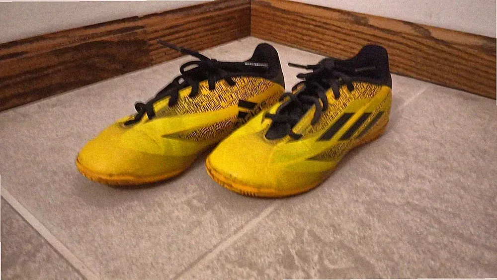 13k messi indoor soccer cleats