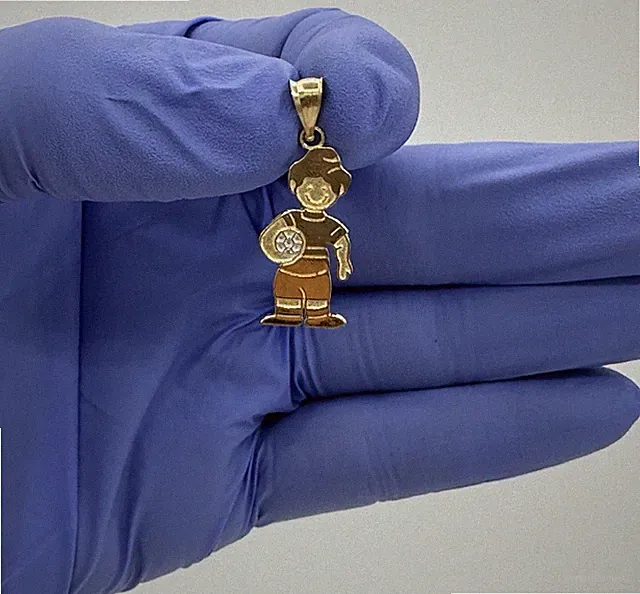 14K Yellow Gold Boy with Soccer Ball Charm Pendant 1.30g 1.20"