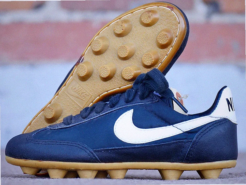 1981 Nike Turf Star soccer cleats Sz 2.5 vintage 1980s 80s football king