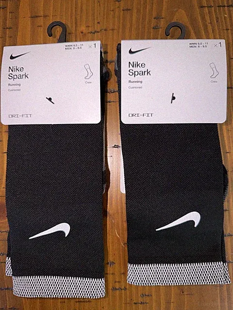 (2) Pair Nike Spark Cushioned Crew Running Socks Black- Men 8-9.5 Wmn 9.5-11 NWT