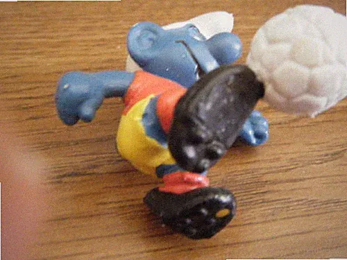 2” PVC SOCCER SMURF w/CLEATS ON SHOES – VERY RARE