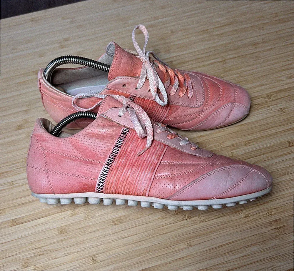2000’s Dirk Bikkembergs Soccer / Football Cleats Sneakers Vintage Women US9 Pink