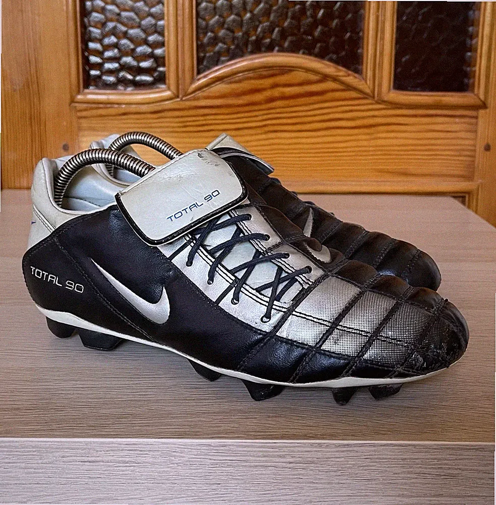 2003 Nike Air Zoom II Total 90 Soccer Cleats Football Shoes Vintage Size US7.5