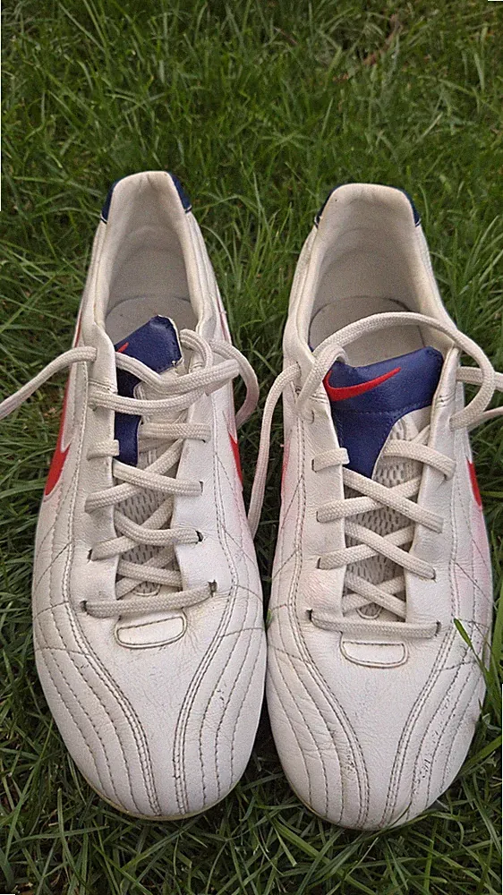 2007 Nike Tiempo Mystic FG White/Red Leather Soccer Cleats 312133 164 W 9.5 M 8