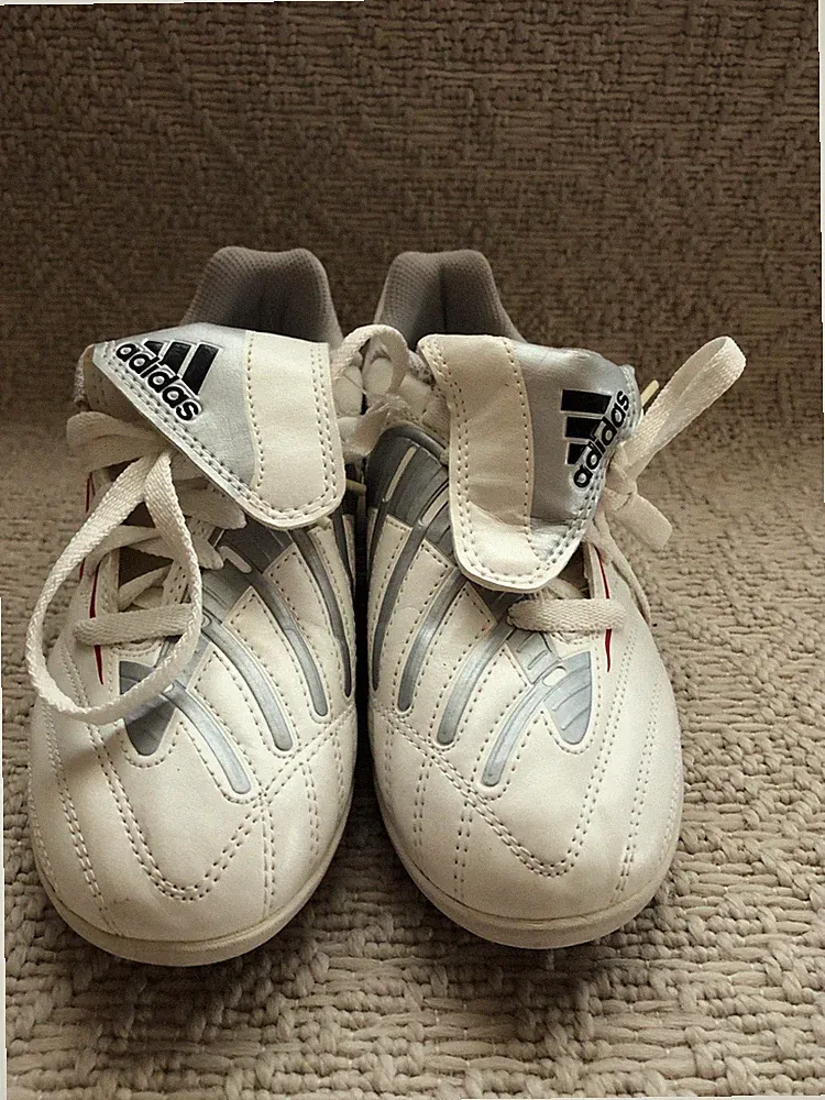 2008 Adidas Leather Retro-Football Soccer Cleats Kids Sz 3.5 (Kids 7-11)