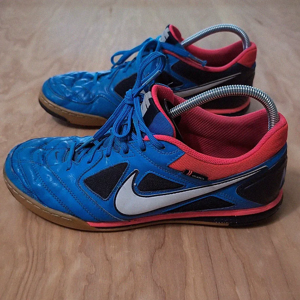 2010 Nike 5 Gato Indoor Futsal Pro Shoes Cleats Soccer Football Women's Us-10.5