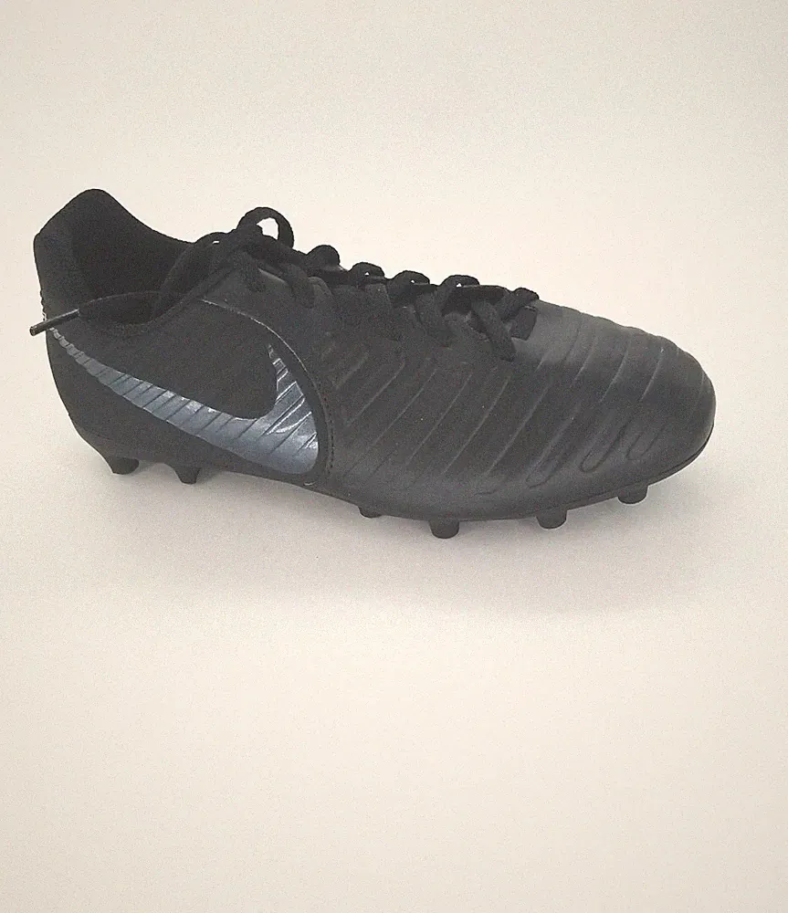 2550 Nike Kids Legend VII Club MG Soccer Cleats Black Size 5Y US