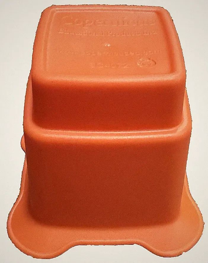 28 SPORTS TRAINING AGILITY CONES / PYLONS SOCCER, BIKING, PLAYGROUND, SPORTS ETC