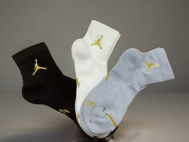 3 Pairs Gold Air Jordan DRI-FIT EVERYDAY MAX Ankle Socks Men’s Size L