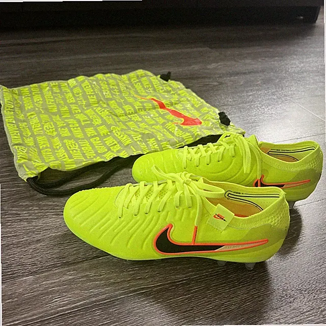 5.5 Men - Nike Tiempo Legend 10 Elite AG PRO Volt Soccer Cleats NEW DV4330