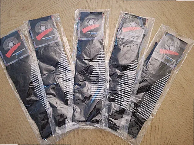 5 PAIRS Black w White Stripes Team Season Soccer Socks For KIDS Football OSFM