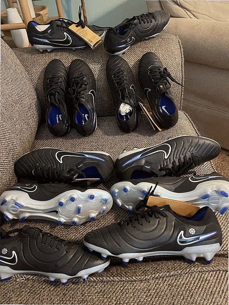6 pair of men’s Nike legend 10 pro FG soccer cleats DV4333 040 no box 3-6.5, 3-7