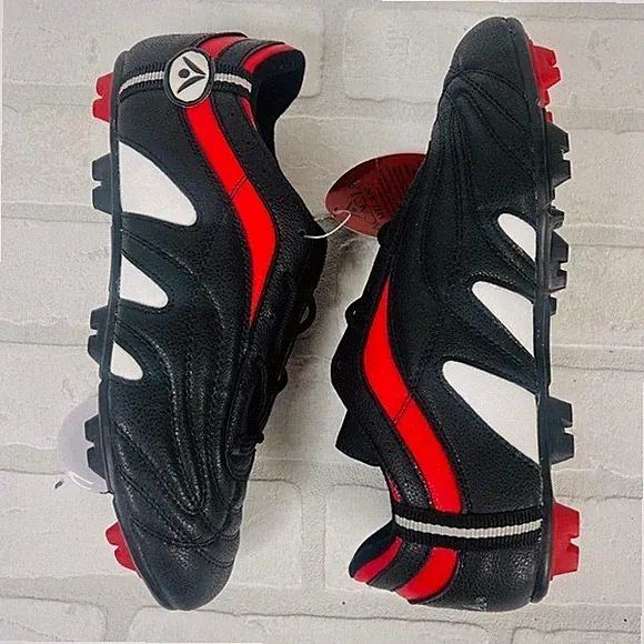 Acacia Milan Soccer Cleats Mens Black Red White PU Leather Athletic Shoes 8.5