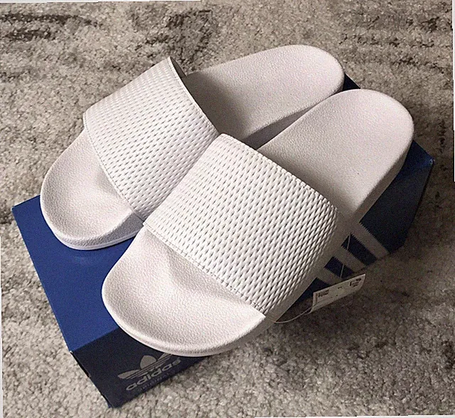 ADIDAS ADILETTE WHITE PATENT LEATHER LIMITED EDITION SLIDES SANDALS SIZE 8 NEW