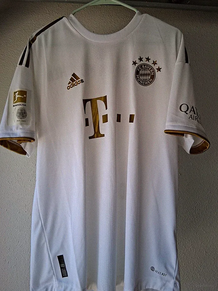 adidas Bayern Munich Matthijs de Ligt #4 Soccer Jersey Men's XL White Gold2023