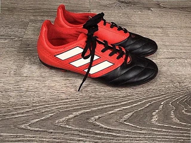 ADIDAS BB5591 Red Black Soccer Cleats Youth Size 3 Cleat
