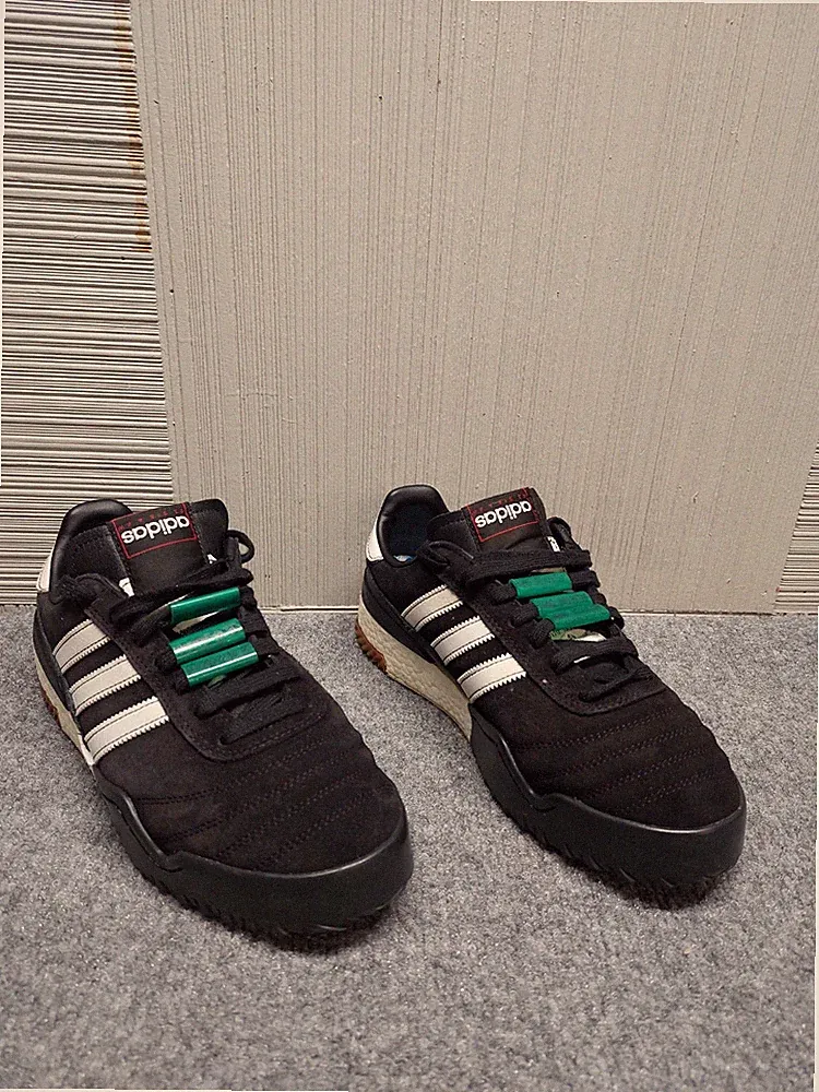 Adidas Bball Soccer Men Sneakers 6 Black Lace Up Round Toe Athletic Comfort Shoe