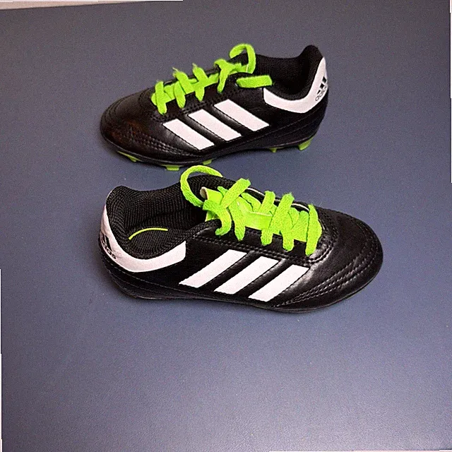 Adidas Boy’s Soccer Cleats Size 10.5 Black/White/Neon Green