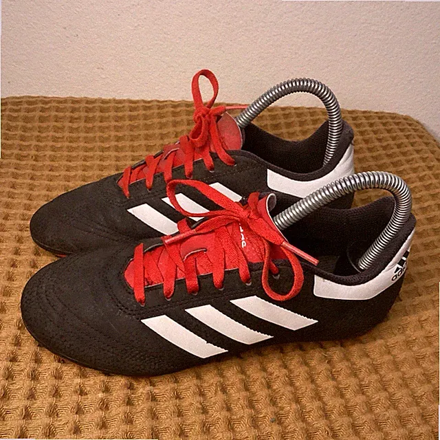Adidas Boys Goletto 6 Kids Sz 4 G26367 Black Red Soccer Cleats Shoes