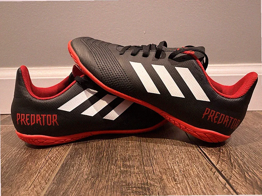 Adidas Boys’s Predator Tango 18.4 DB2335 Black Red Indoor Soccer Cleats Size 5Y
