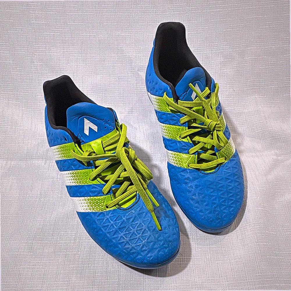 adidas Boys' Soccer Cleats Blue US Size 5 Boys Youth Soccer Cleats