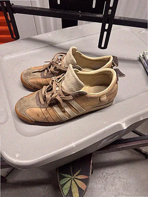 Adidas Chile Brown Khaki Suede Leather Soccer Sneaker Sz 12 Gum Vintage 90s Y2k