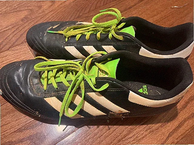adidas cleats soccer green highlights, size 13 men’s leather.