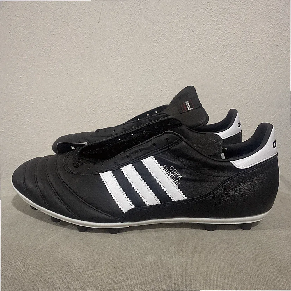 Adidas Copa Mundial Soccer Cleats - Black/White MEN SIZE 14 - 015110