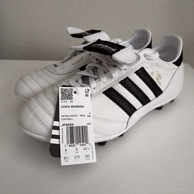 adidas Copa Mundial Soccer Cleats White/Black US 9.5 Wide (C, D)