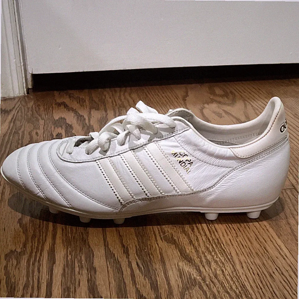 adidas Copa Mundial Soccer Cleats White Leather Plastic Lace Up Low Top