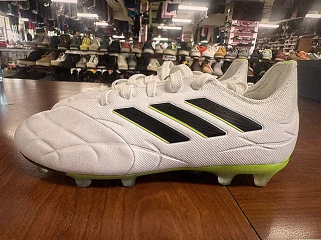adidas COPA PURE .1 FG J Soccer Cleats HQ8981 Boy's Size 11K