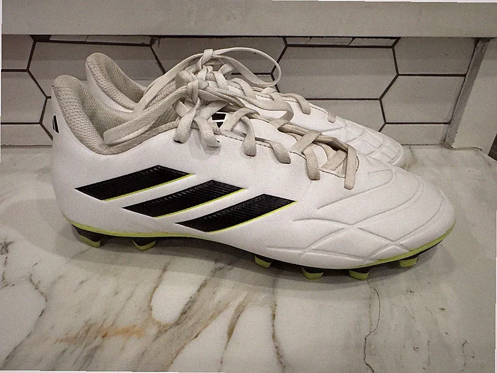 adidas Copa Pure.4 FxG Soccer Cleats White GZ2536 Mens Size 6.5 Women’s 8