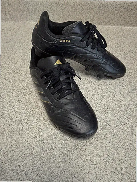 adidas Copa Pure Black Gold Plastic Soccer Cleats Lace Up Low Top Athletic Y 5.5