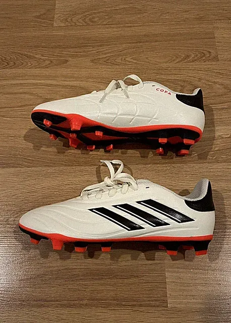 Adidas Copa Pure Club FxG Youth Size 5 Soccer Cleats IG1103 Unisex Ivory Black