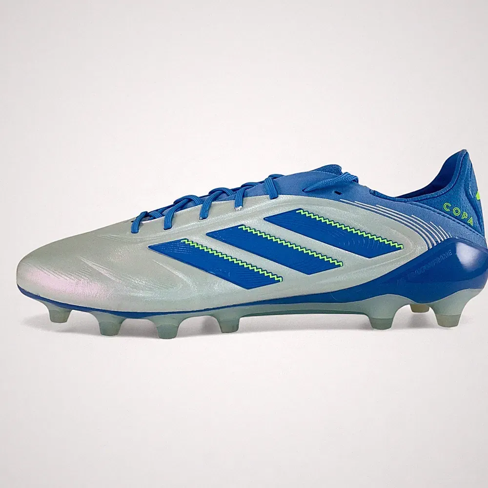 soccer cleats synthetic grass
