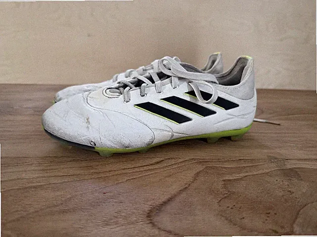 Adidas Copa Soccer Cleats White/Black Neon Green – Boys -Firm - Size 3.5