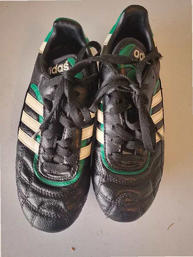 Adidas Diego Soccer cleats #015258 Size 2 Black/White/Green "vintage"