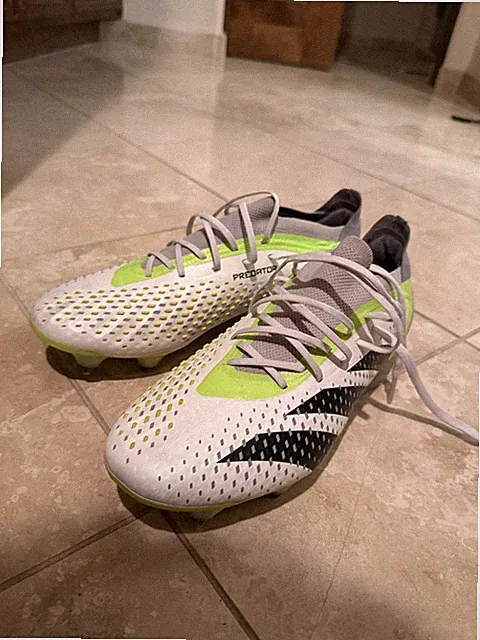 Adidas Elite Predator Cleats Size 9.5 Soft Ground (sg)