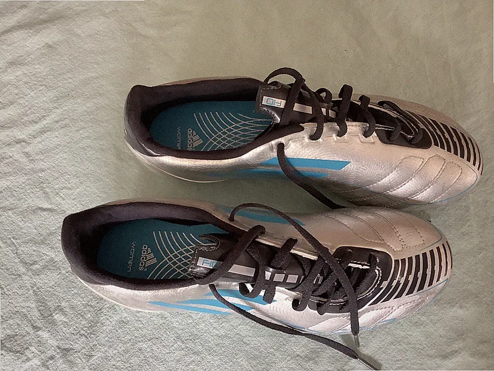 Adidas F10 Soccer ⚽️ Cleats Size US 6.5 6 1/2 U42457 Silver/Black/Blue Traxion