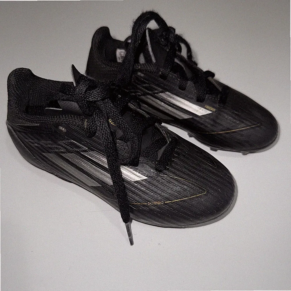 Adidas F50 Kids Size 11K Cleats Soccer Boys Pre-Owned
