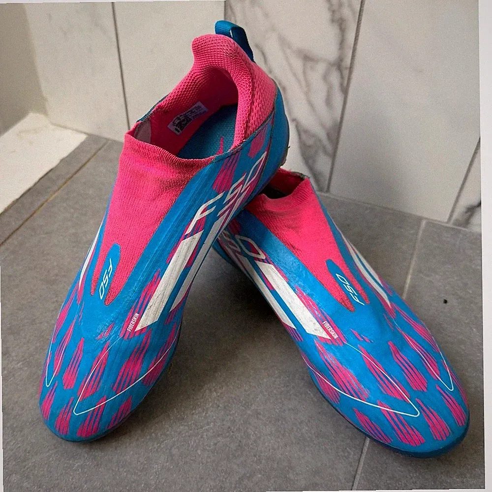 Adidas F50 League Laceless Kids Soccer Cleats Blue Pink IE1290 Size 4 Youth FG