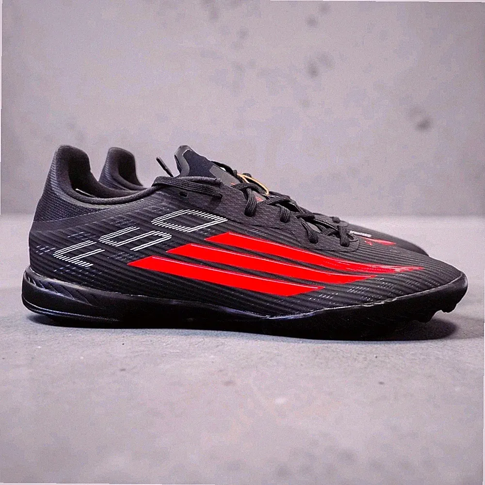 adidas F50 League TF Turf Soccer Cleats Shoes Mens 11 NWT Black Red JR8977