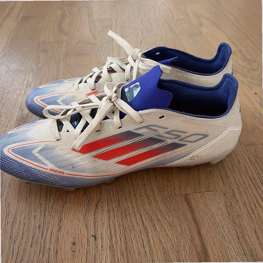 Adidas F50 Outdoor soccer cleats White/Red/Blue IE0596 Men Size 7