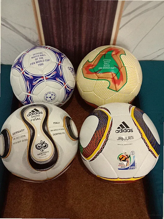 Adidas FIFA World Cup Soccer Ball Collection Historical 4 Pcs Size 5