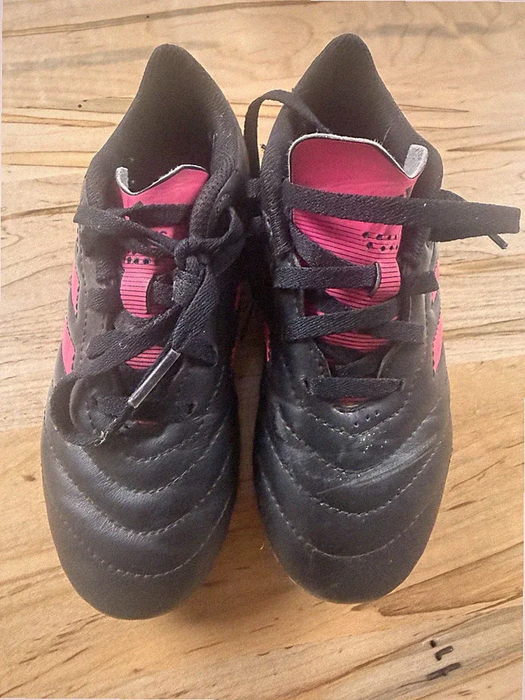 Adidas Girls Size 13K Black & Pink Soccer Cleats