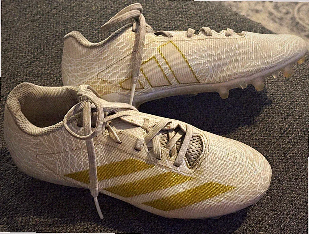 Adidas Girls/Women’s Soccer Football Cleats - White & Gold - US Size 5.5 EUC