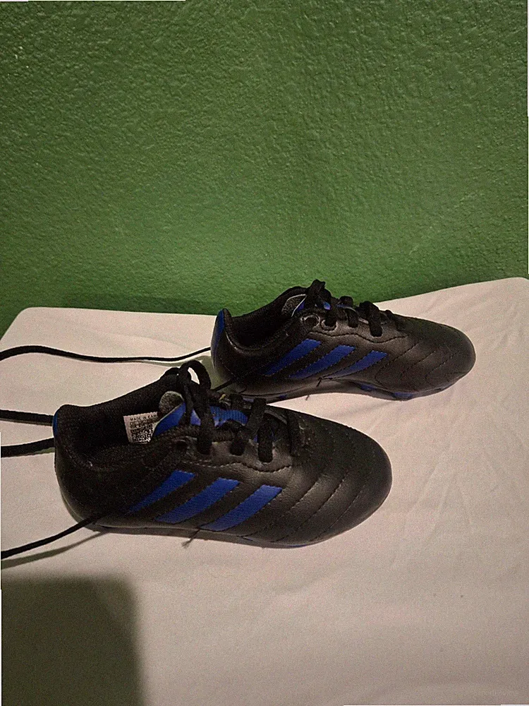 Adidas Goletto Boys Size 10K Soccer Cleats