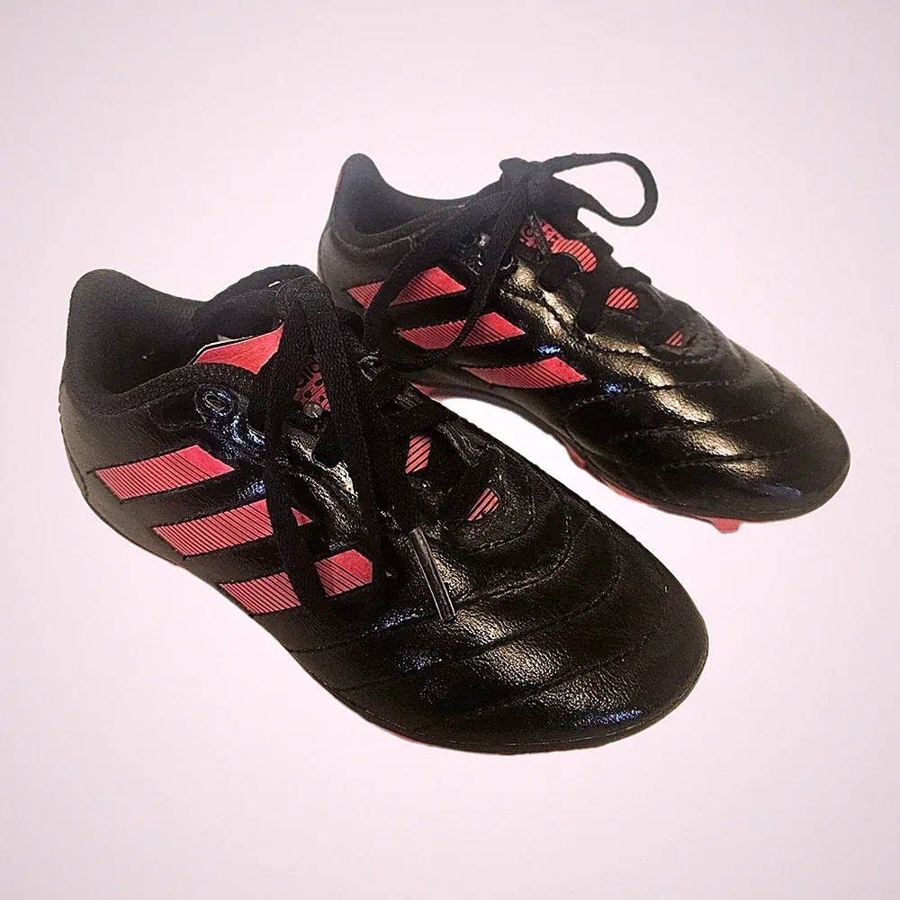 Adidas Goletto Girls Size 11K Soccer Cleats Black and Pink Little Girl's