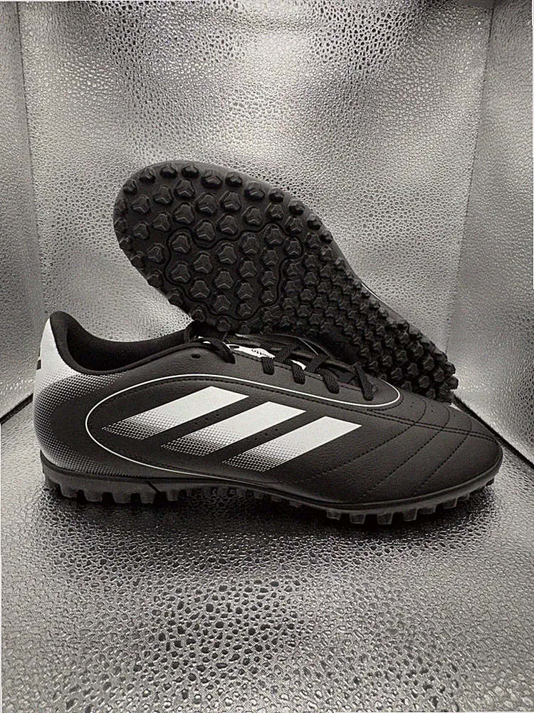 soccer cleats artificial turf